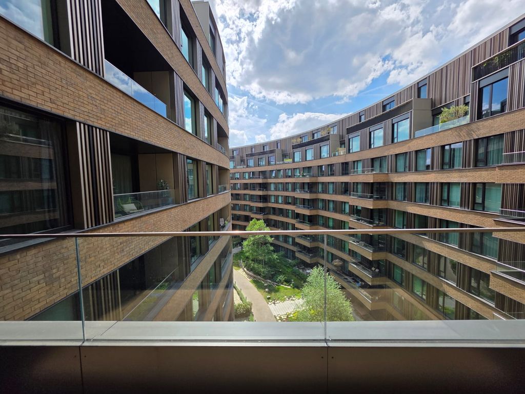 Property photo 3 of 20