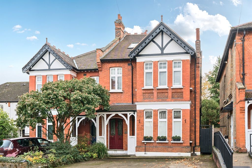 Property photo 2 of 21