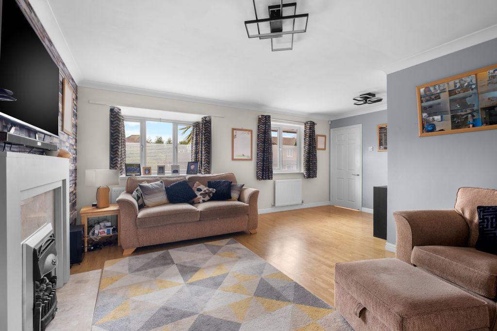 Property photo 2 of 27 Dscf0276