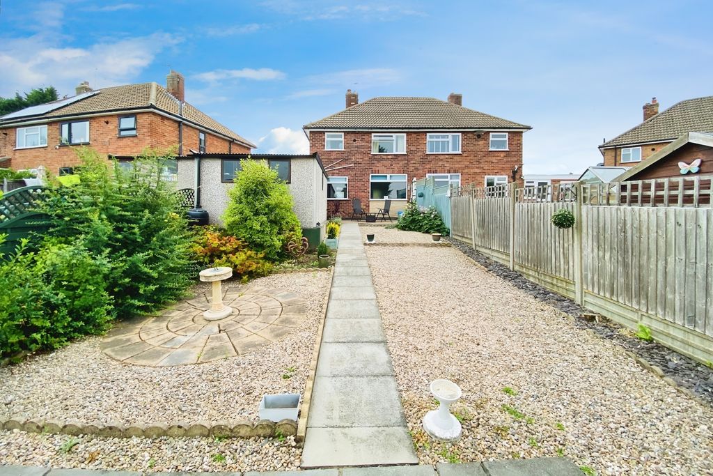 Property photo 2 of 24
