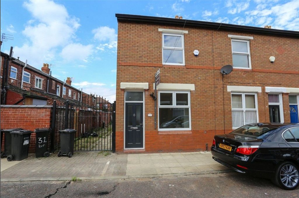 Property photo 1 of 9