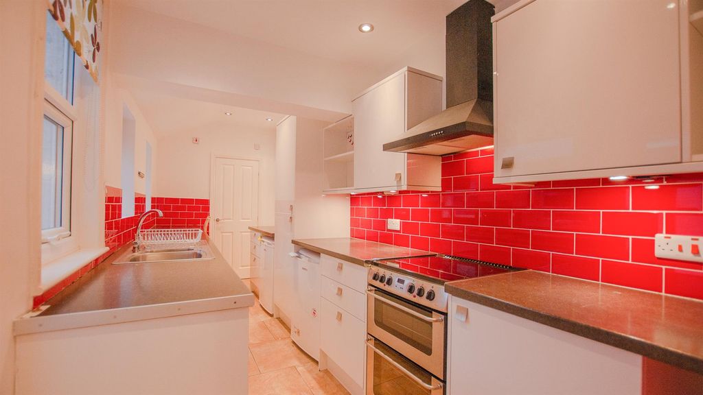 Property photo 3 of 9 Dsc04071-2.Jpg