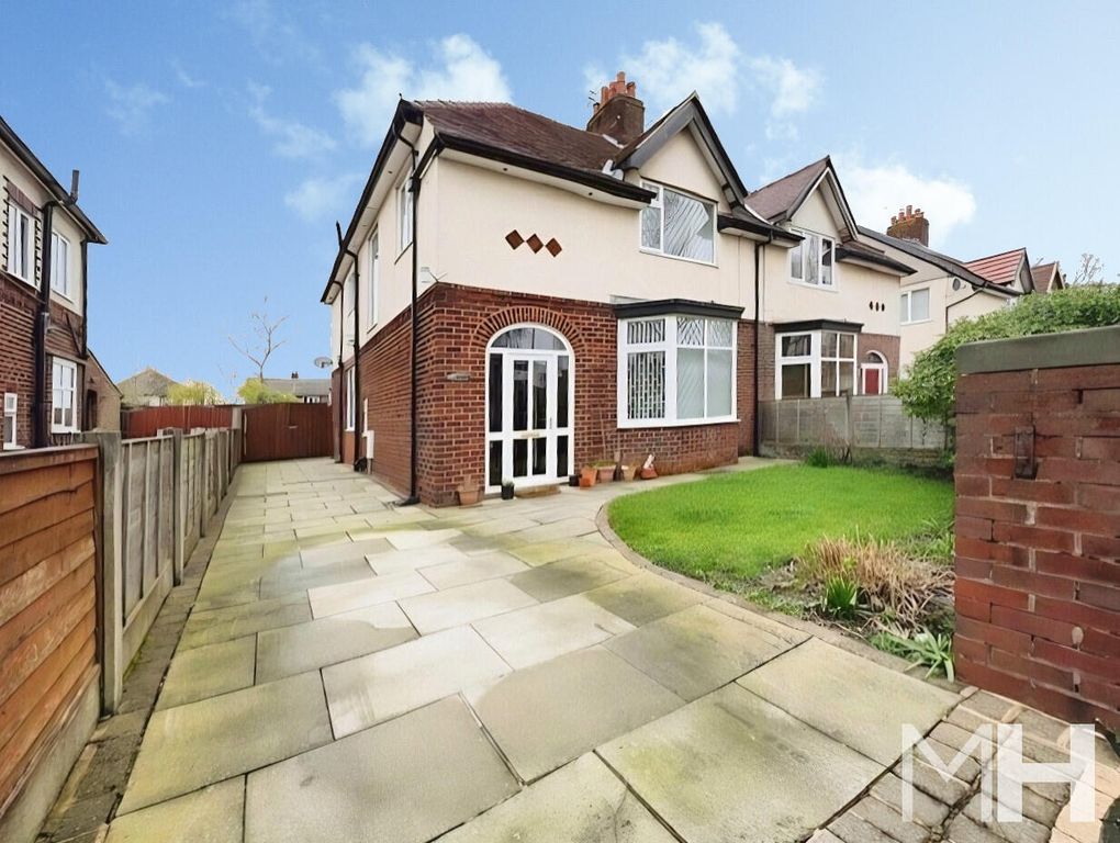 Property photo 1 of 15 Front (Exterior)