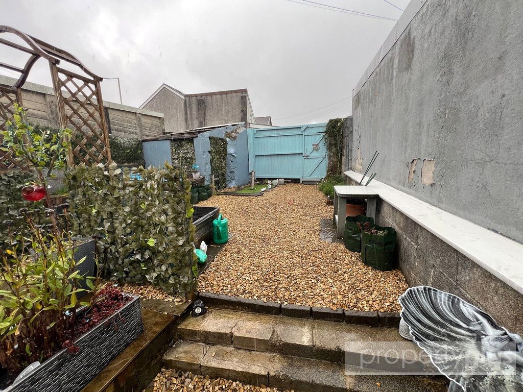 Property photo 1 of 13 Picture No. 15