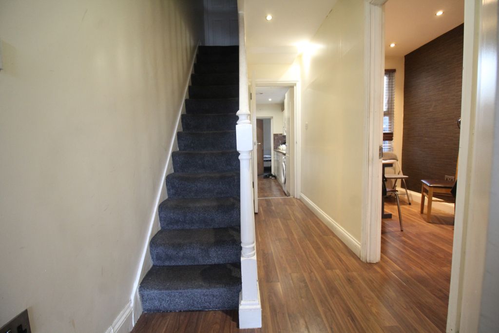 Property photo 2 of 11 Img_0063 - Copy.Jpg