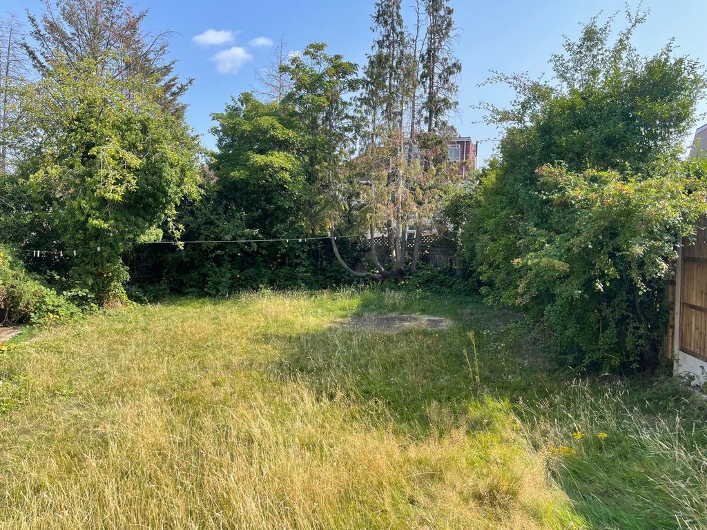 Property photo 2 of 16
