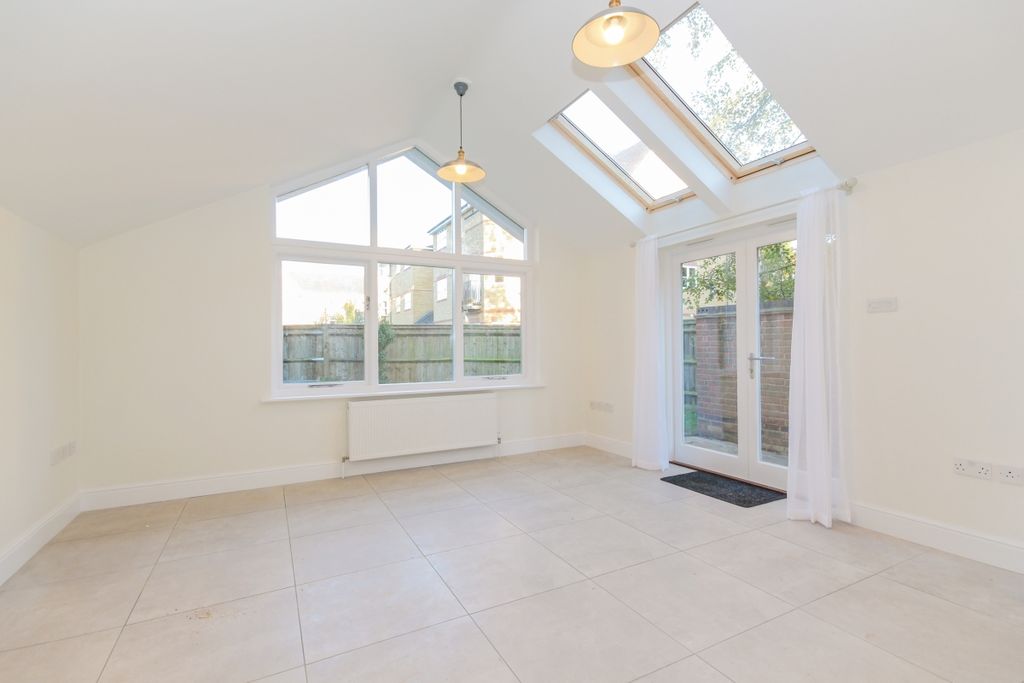 Property photo 3 of 9 21970