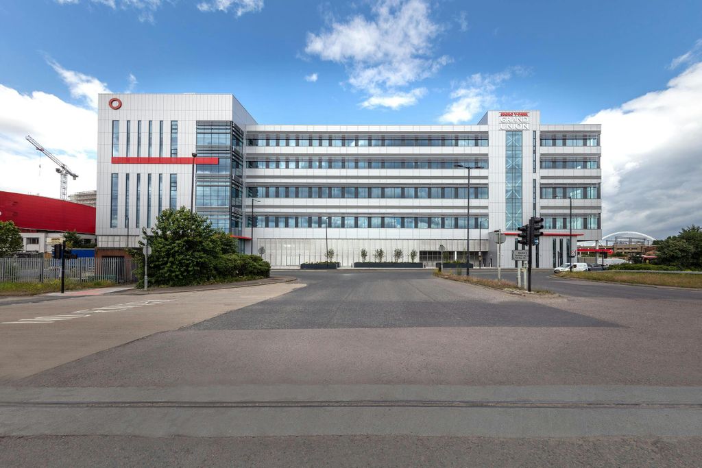 Property photo 1 of 11 Image.Png