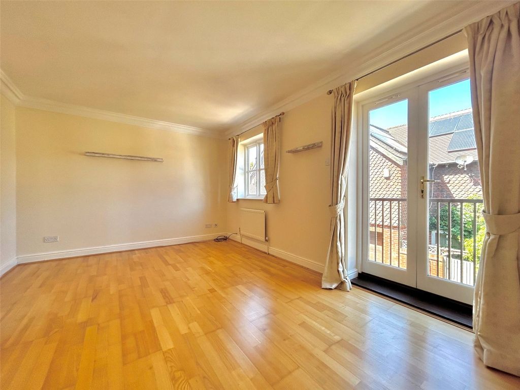 Property photo 2 of 13 Picture No. 58