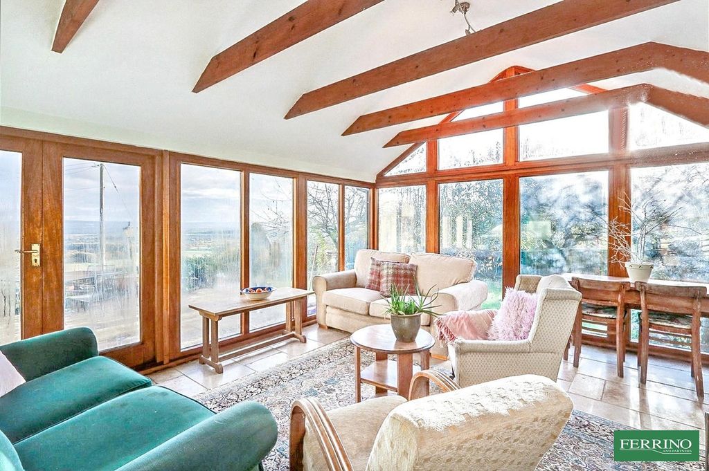 Property photo 3 of 27 Garden Room