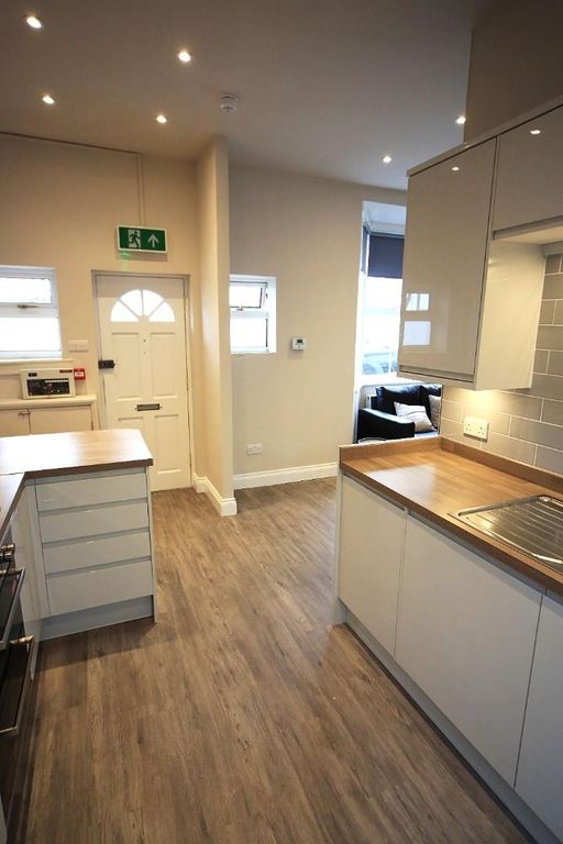 Property photo 3 of 13 4628202