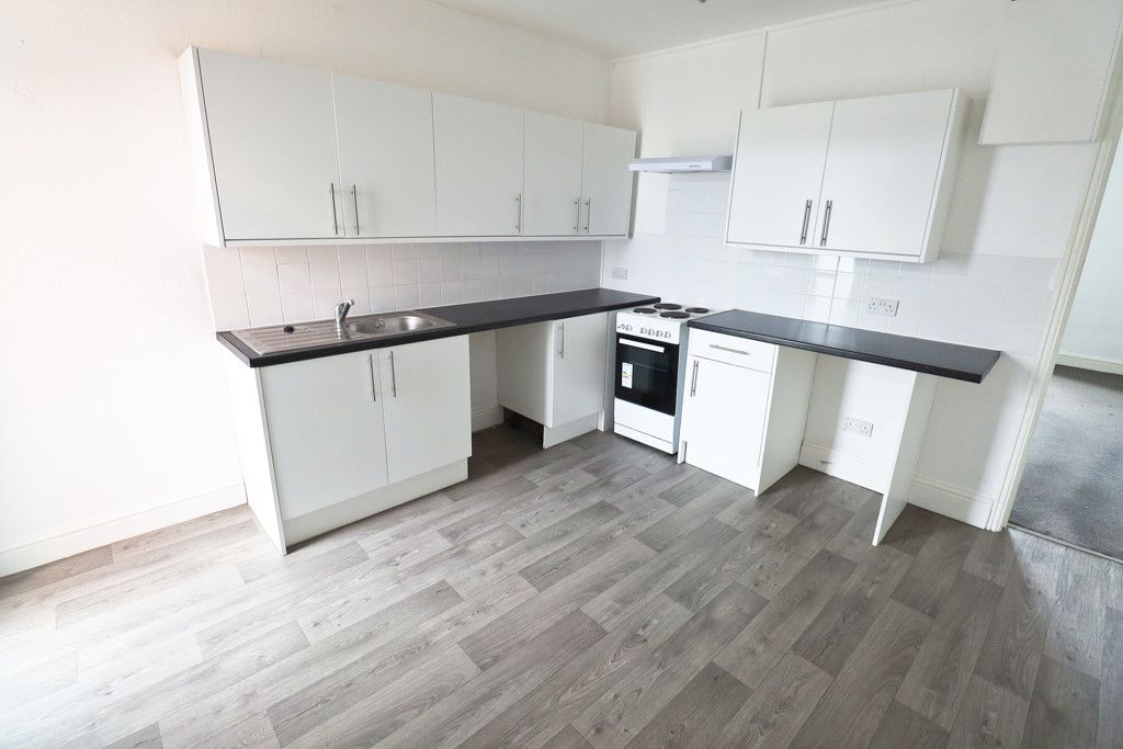 Property photo 2 of 6 Photo 11