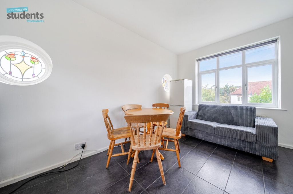 Property photo 3 of 7 Picture No. 15