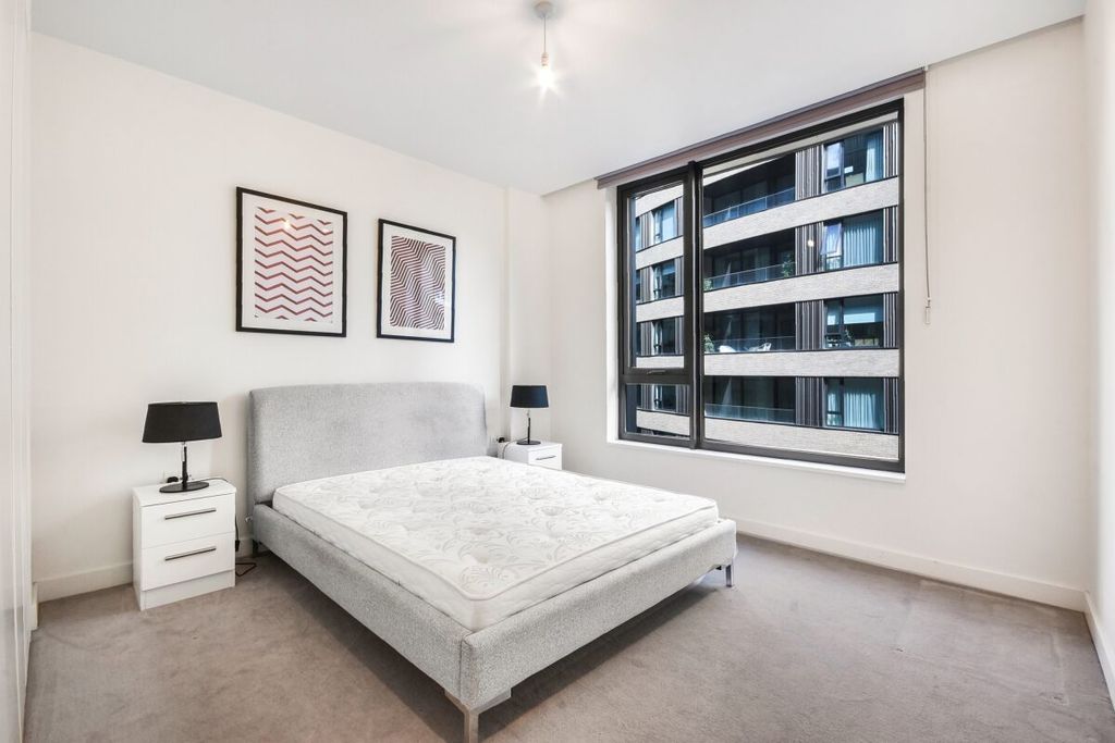 Property photo 3 of 14 Television Centre