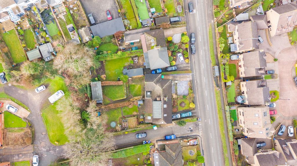 Property photo 2 of 38