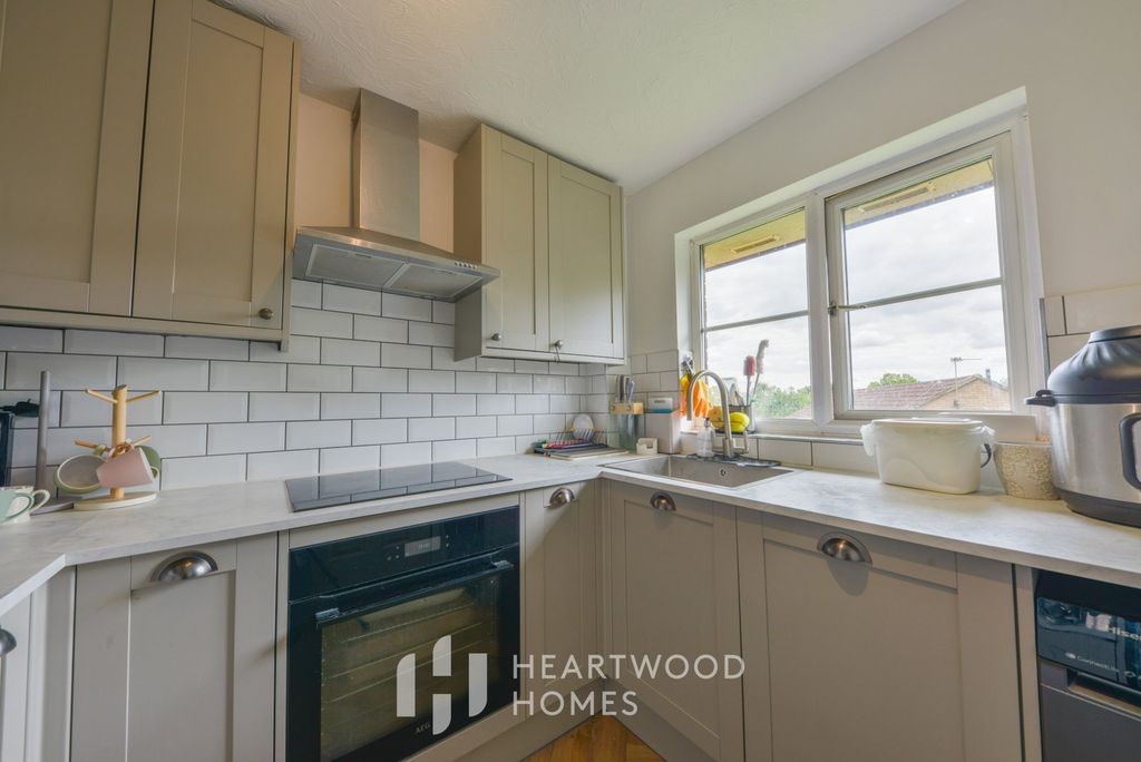 Property photo 2 of 13