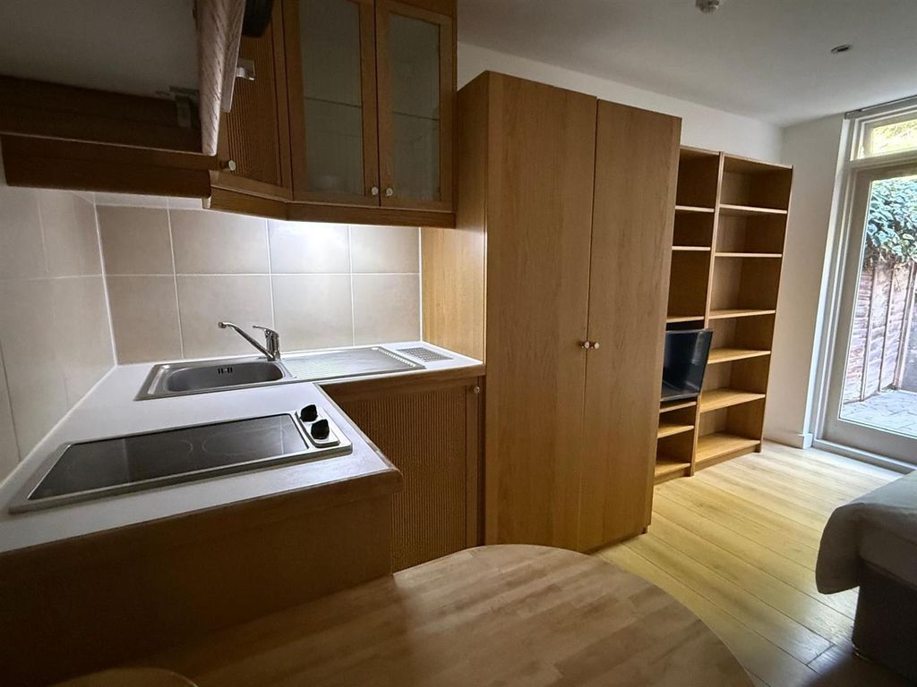 Property photo 2 of 12 c09Bc9Ea-8592-47E4-ba5E-65d89530B612.Jpg