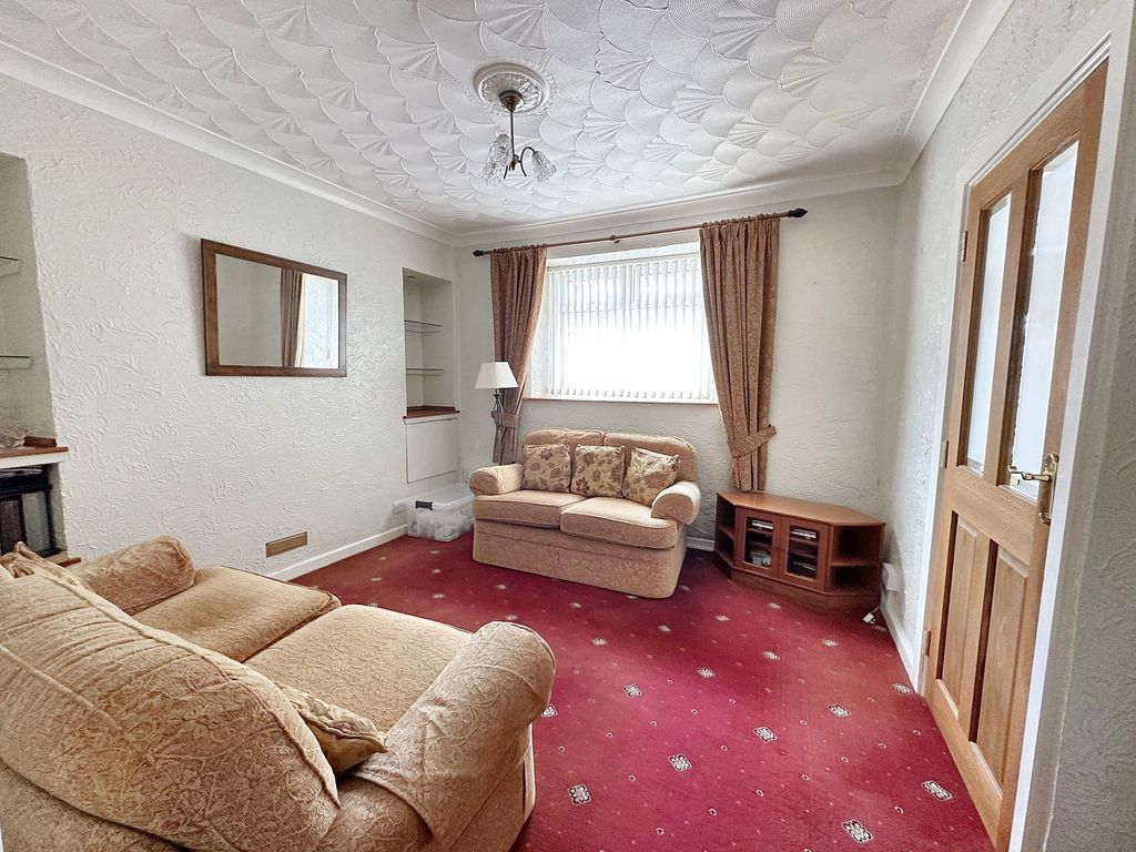 Property photo 2 of 23