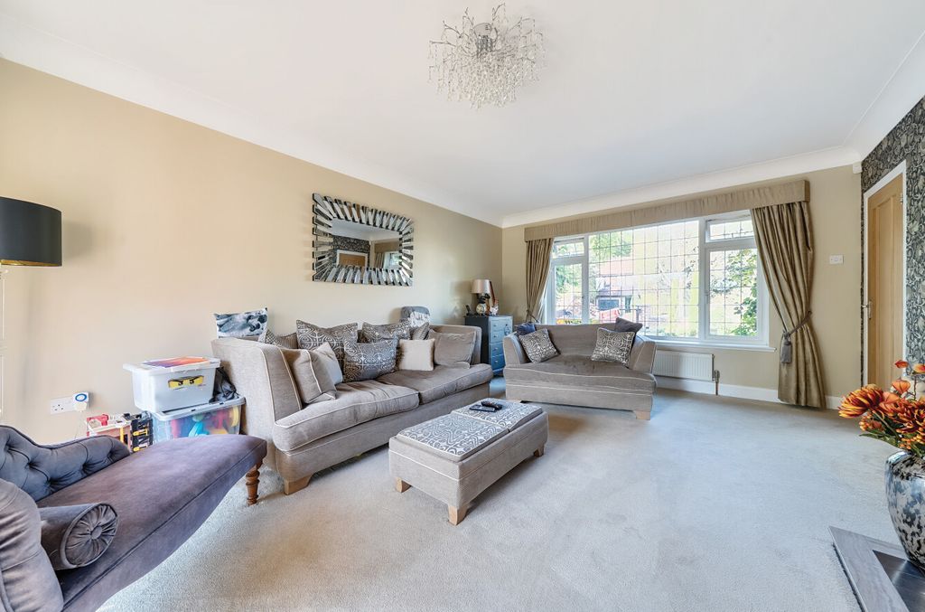 Property photo 2 of 27 1340530-2-689F02c...