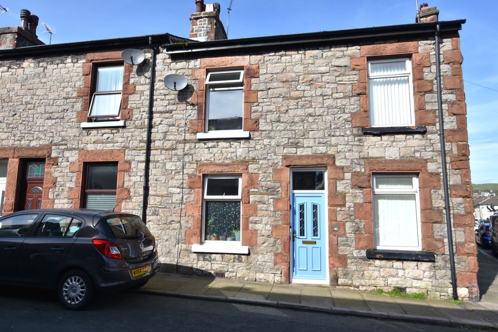 Property photo 1 of 22