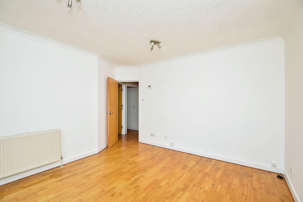 Property photo 3 of 13 Photography