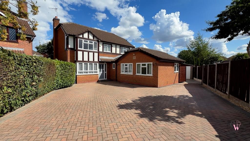 Property photo 1 of 54 9 Farriers Way-Winsfordddd.Jpg