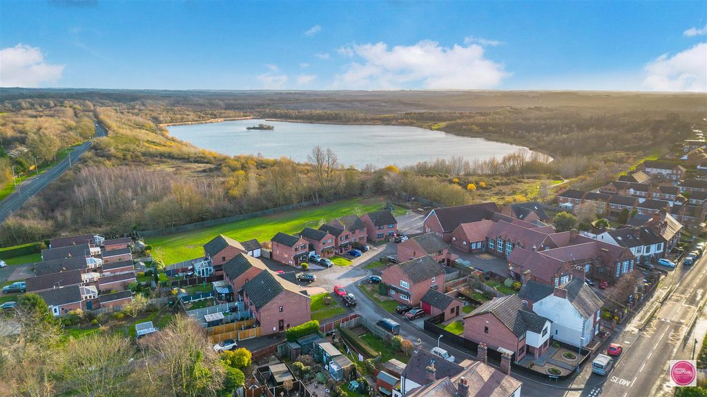 Property photo 2 of 35 Occupation Road, Albert Village (1).Jpg