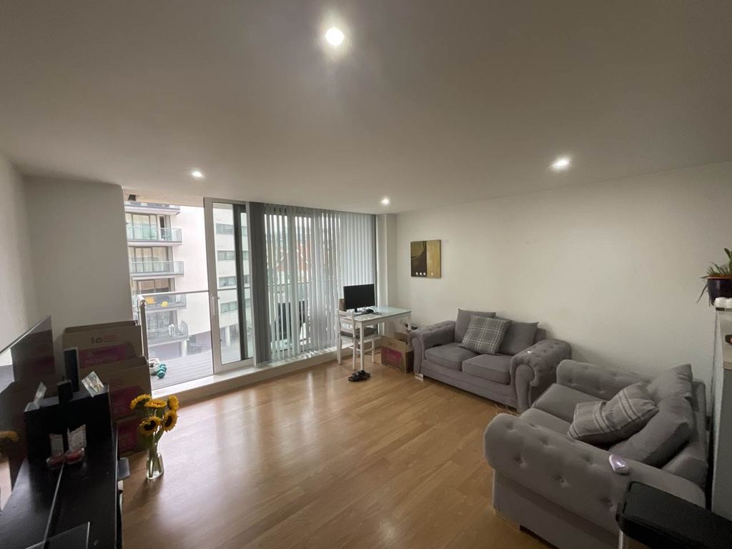 Property photo 1 of 8 Img_4773
