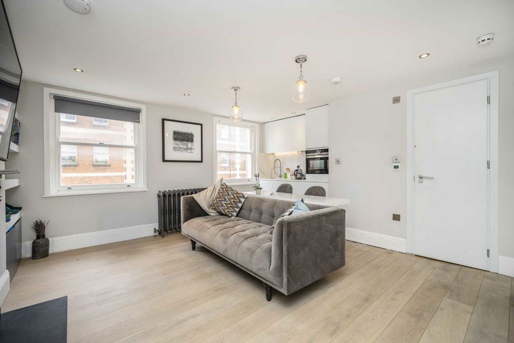 Property photo 2 of 5