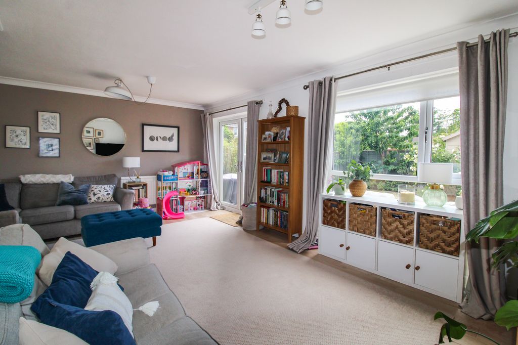 Property photo 2 of 15