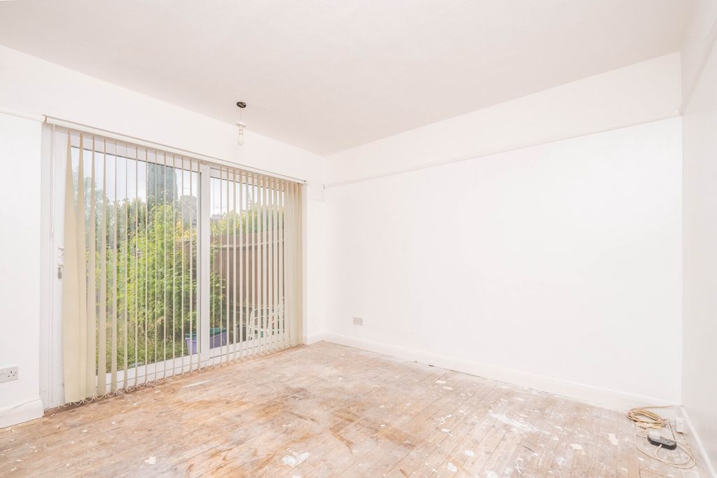 Property photo 2 of 11 Picture No. 01