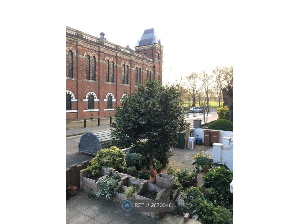 Property photo 2 of 17 Close To Hackney Downs - On A Cul-De-Sac!