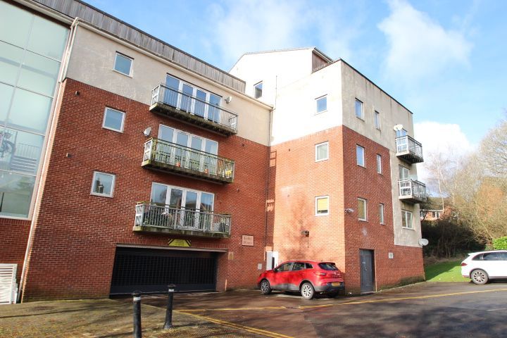 Property photo 1 of 7