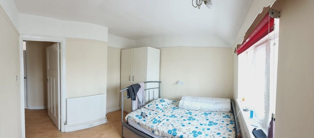 Property photo 2 of 3