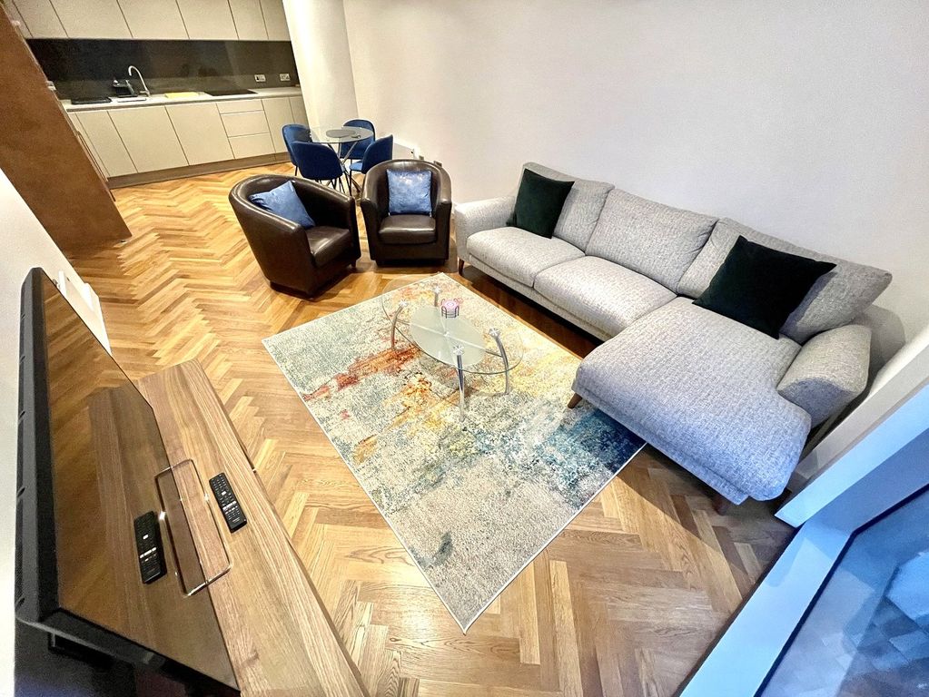 Property photo 3 of 32 Picture No. 04