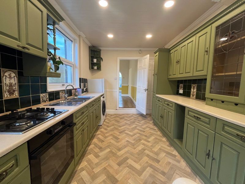 Property photo 3 of 30 Photo 14