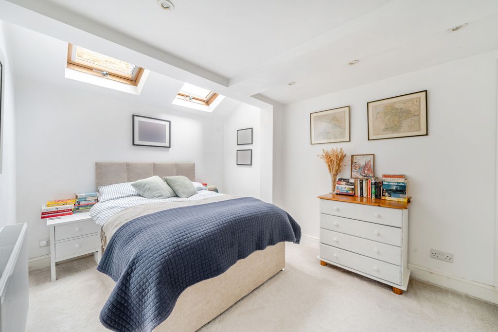 Property photo 3 of 17 1-69d7F59dc555F-1...