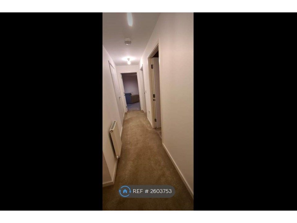 Property photo 3 of 12 Hallway