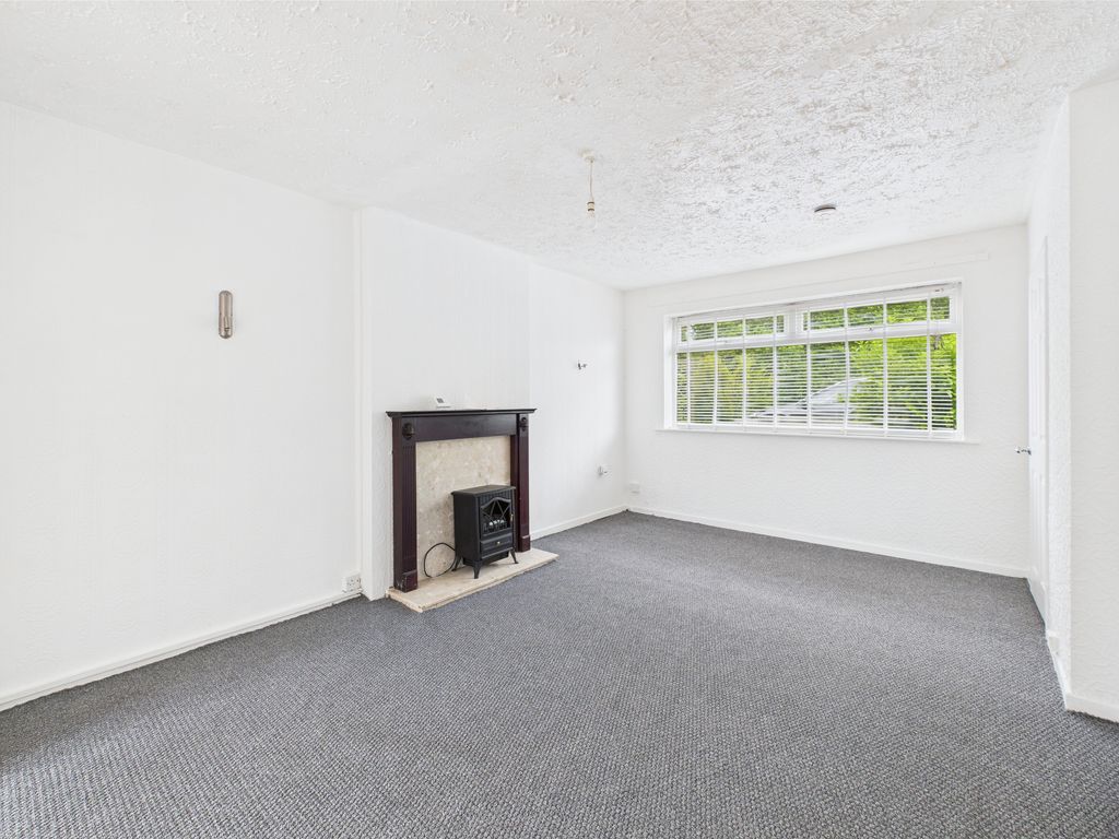 Property photo 2 of 28