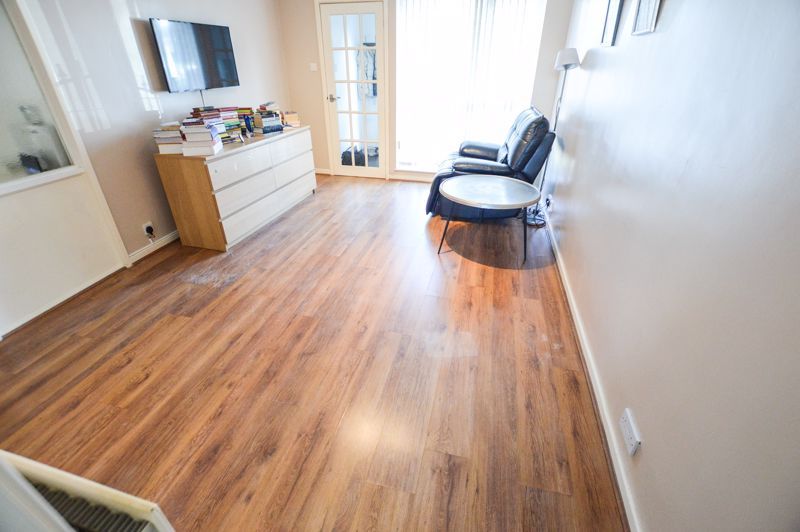 Property photo 3 of 9 Photo 2