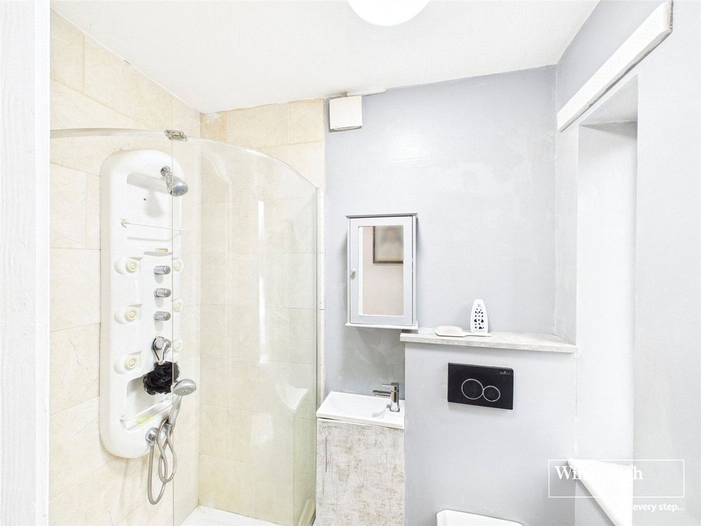 Property photo 2 of 17 Picture No. 57