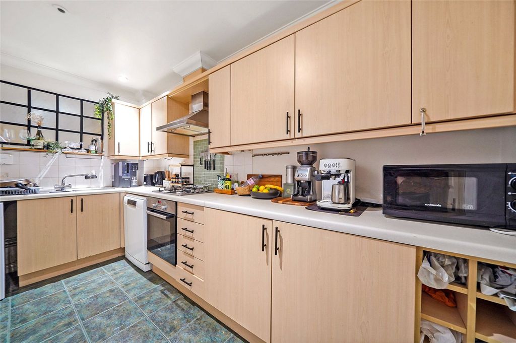 Property photo 2 of 17 Picture No. 03