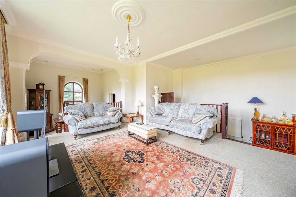 Property photo 3 of 26 Picture No. 19