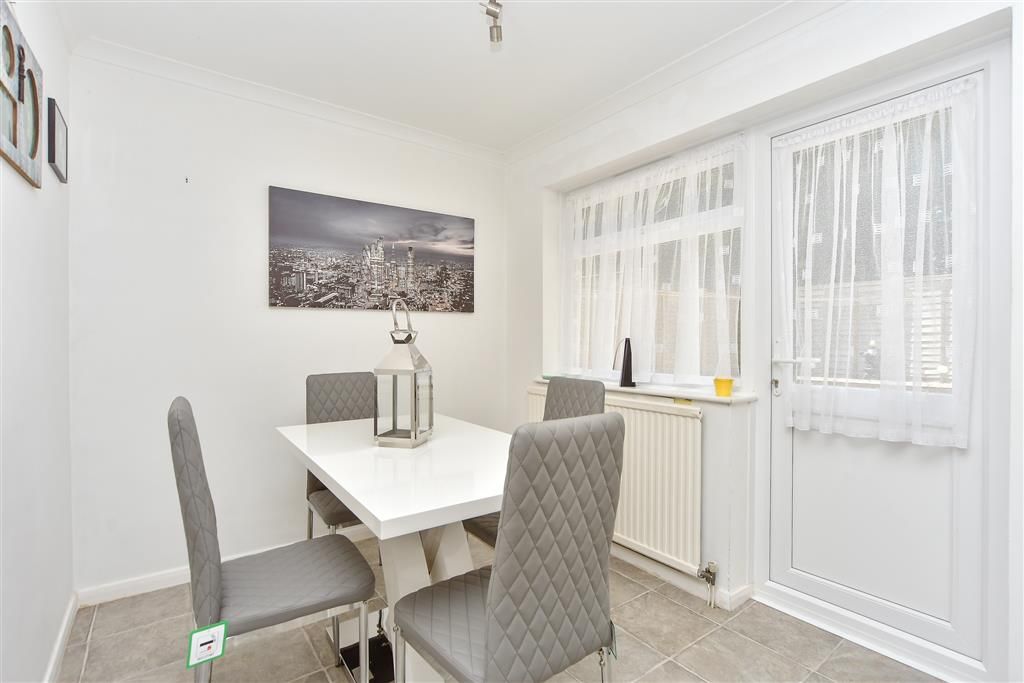 Property photo 3 of 10 Kitchen/Diner