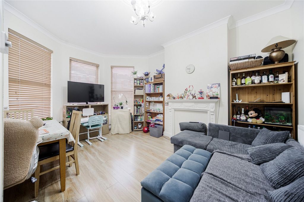 Property photo 2 of 10 Picture No. 06