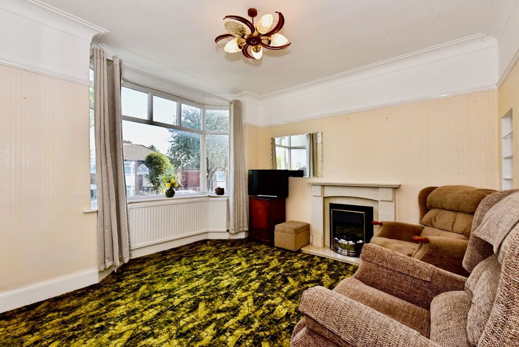 Property photo 2 of 17 Pbox-Img.Jpg