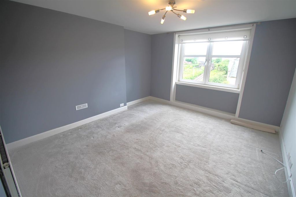 Property photo 2 of 18 Img_9887.Jpg