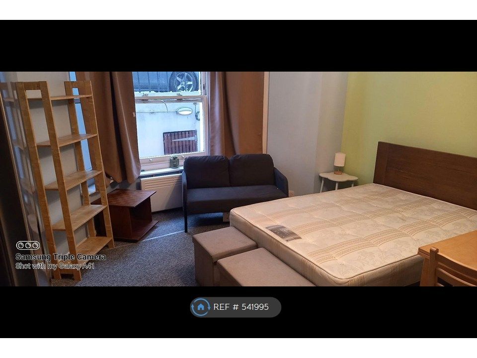Property photo 3 of 5