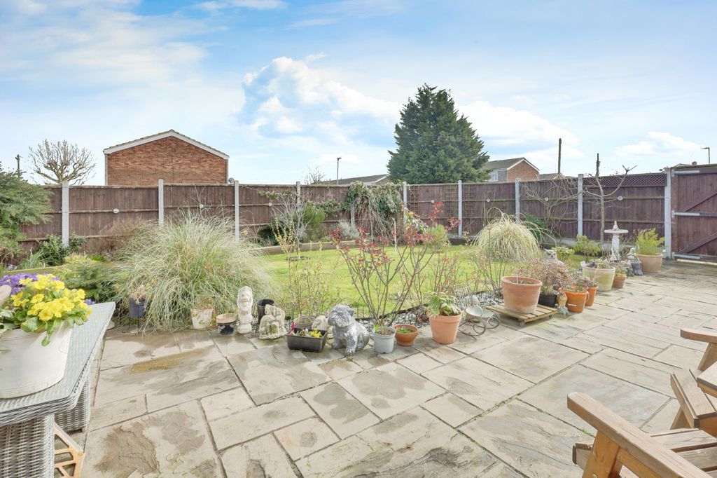 Property photo 3 of 16