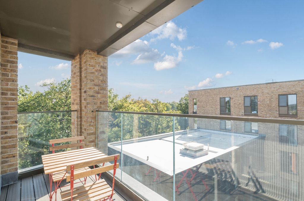 Property photo 1 of 18 Picture 1